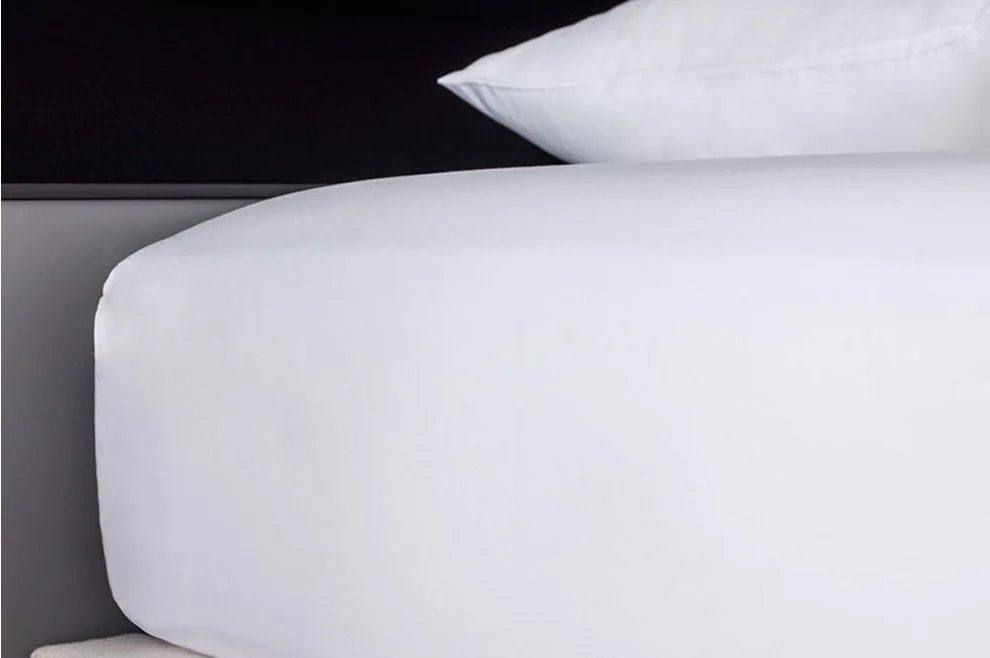 Hotel fitted sheet 1