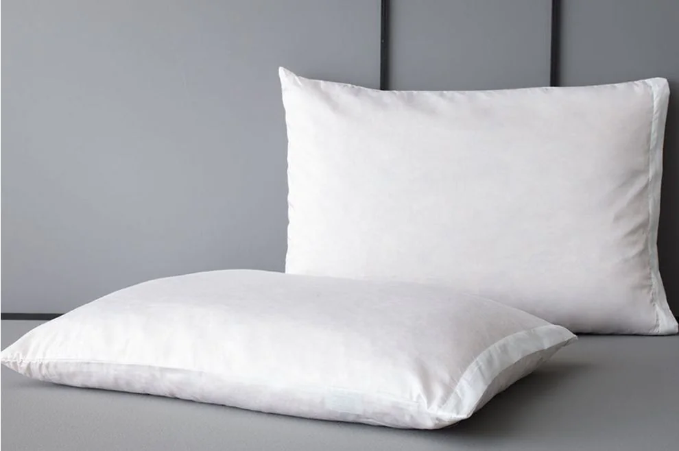 Swissôtel stone pine pillow 1